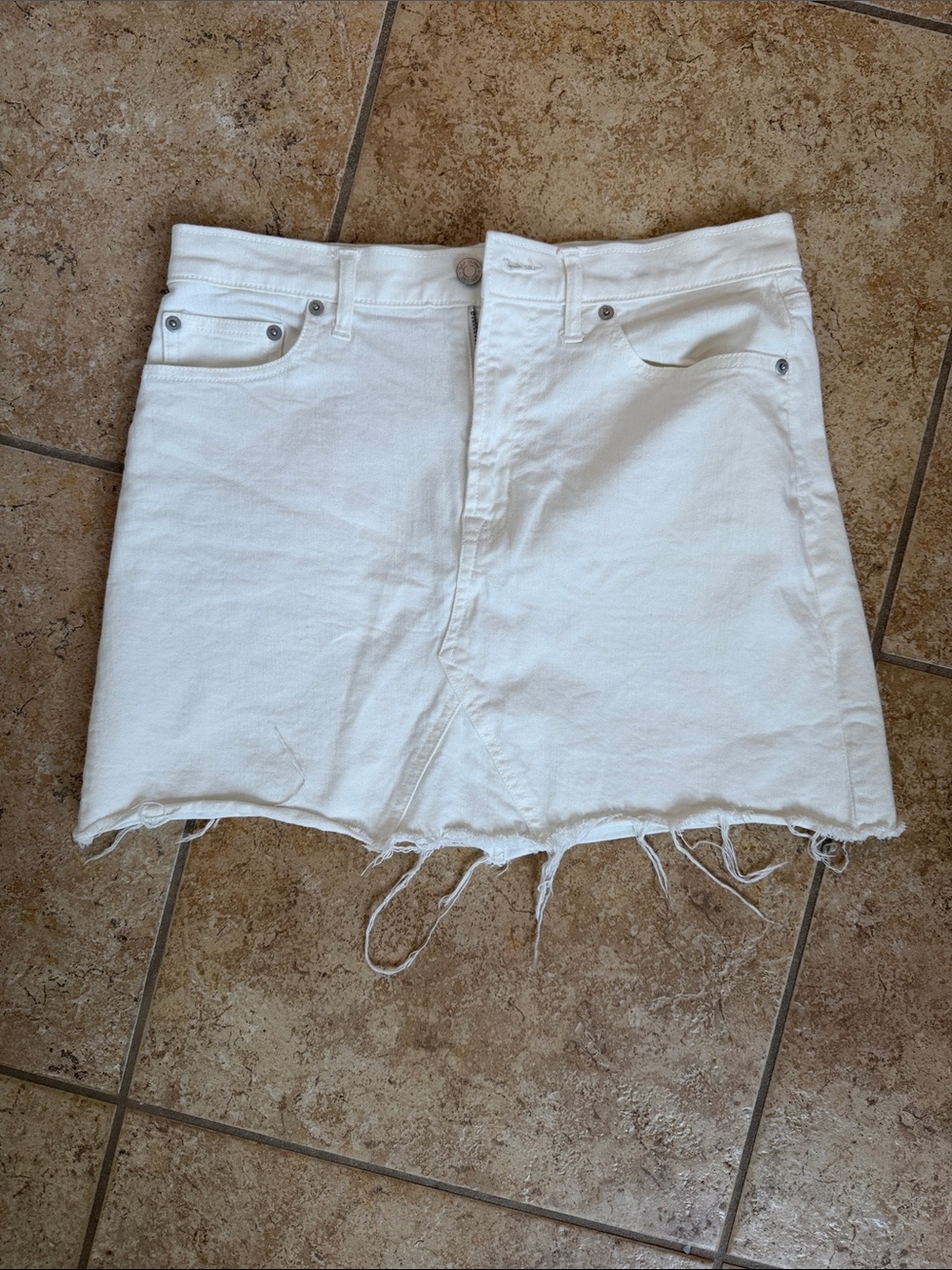 GAP White Distressed Denim Mini Skirt